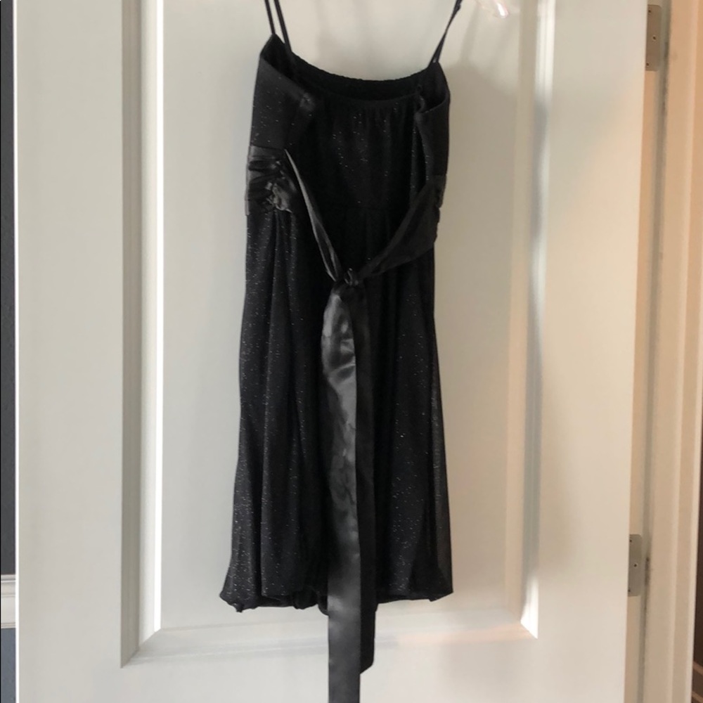 Dress - Picture 4 of 8